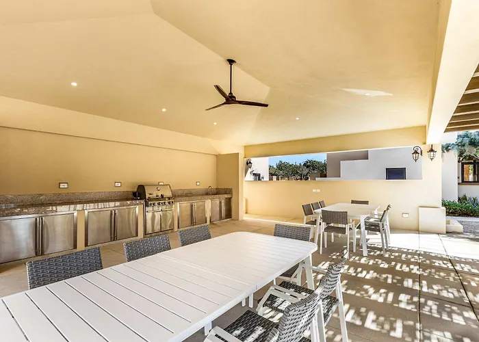 Holiday home Cozy 2 Bedroom At Mavila Gym & Access